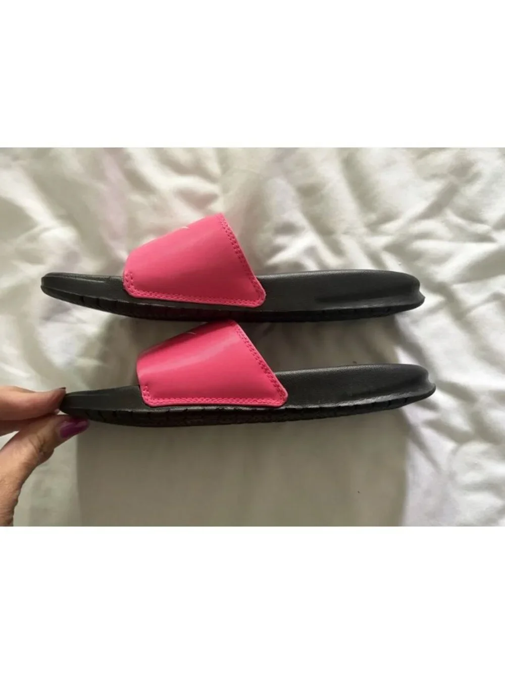 Nike Benassi Jdi Hot Pink & Black Youth Slides Sandals Size 4Y